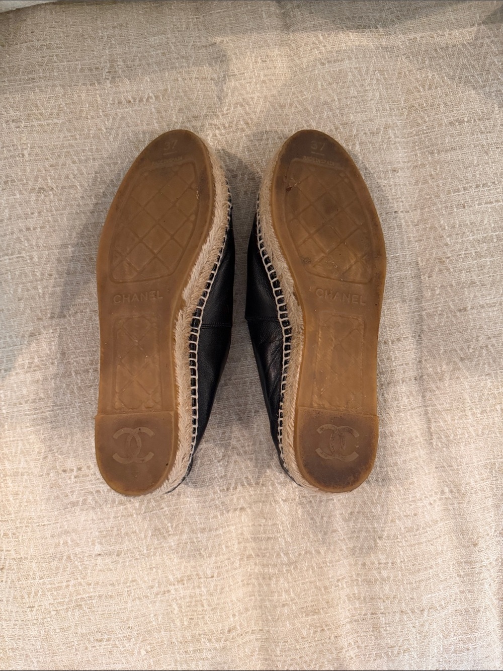 CHANEL Black Leather Espadrille Slip-Ons with CC Motif - Picture 4 of 6